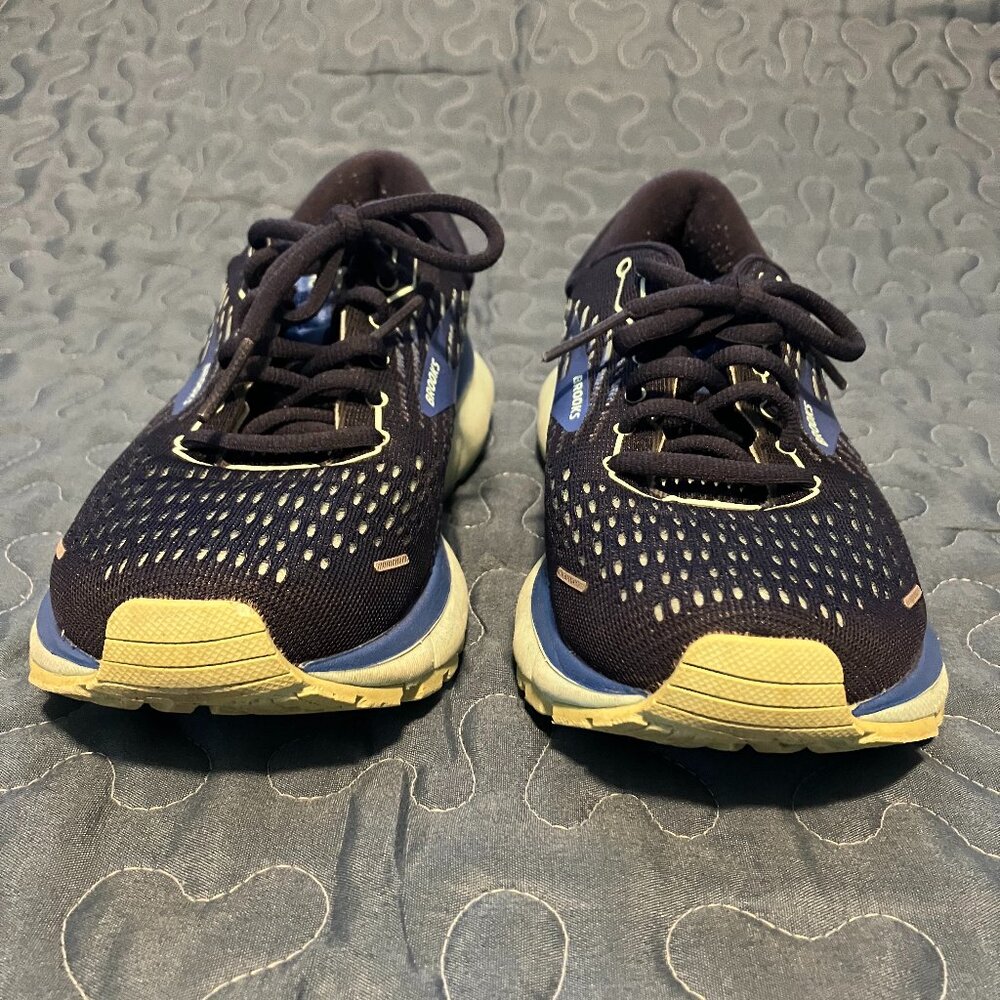 Used Women's Brooks Ghost 13 Size 6.5 B